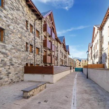 Stone Near And Scenic * Benasque